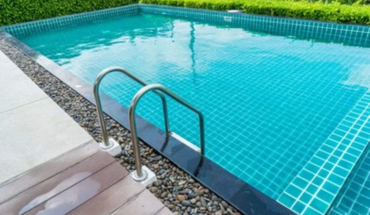 Luxury Swimming Pool at Sri Sathvik Nandanam